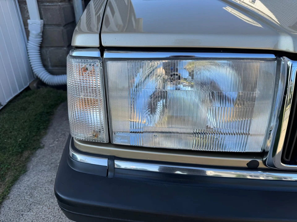 1991 Volvo 245 - Image 22 of 31