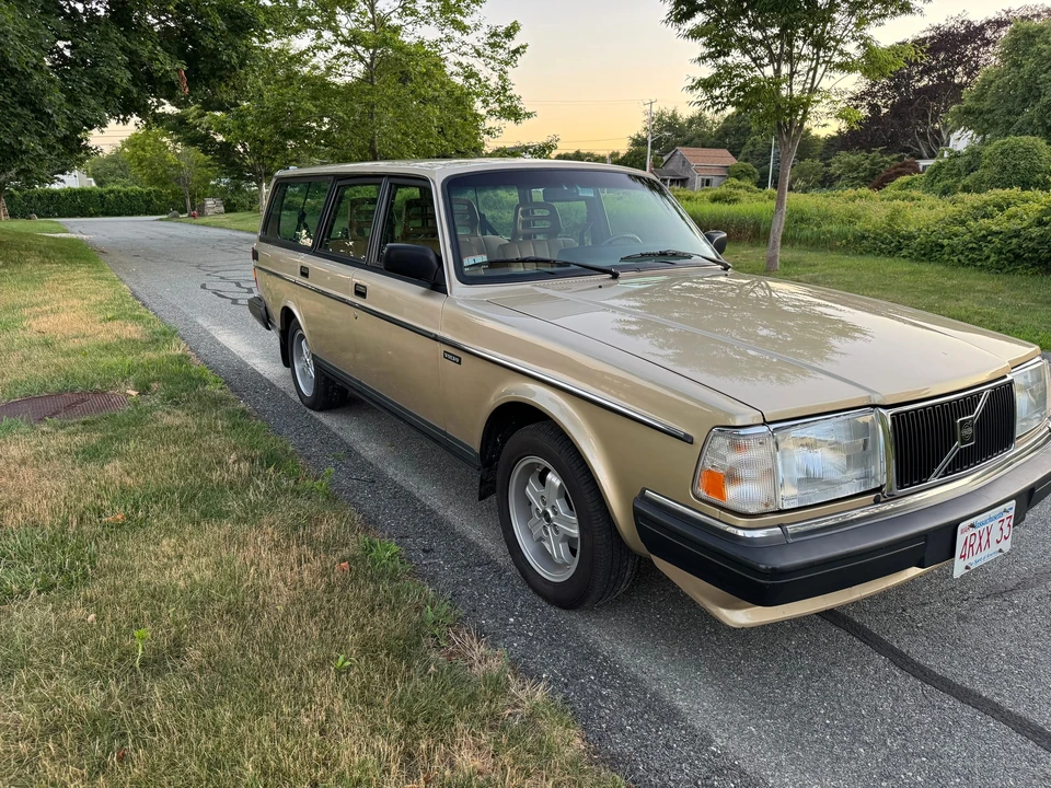 1991 Volvo 245 - Image 19 of 31