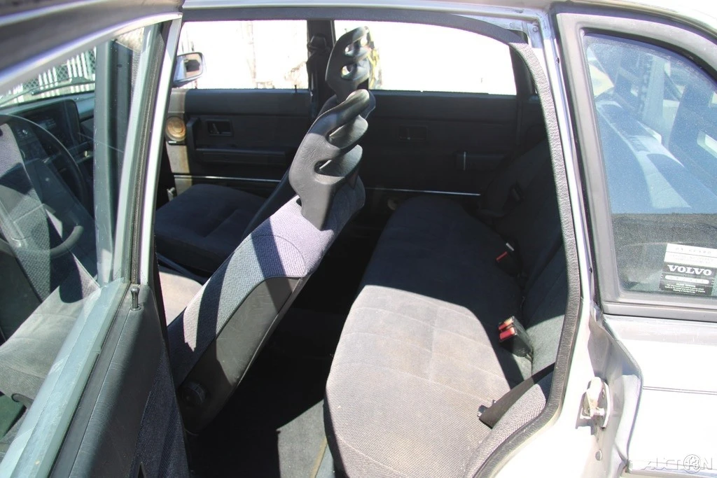 1991 Volvo 244 - Image 21 of 21