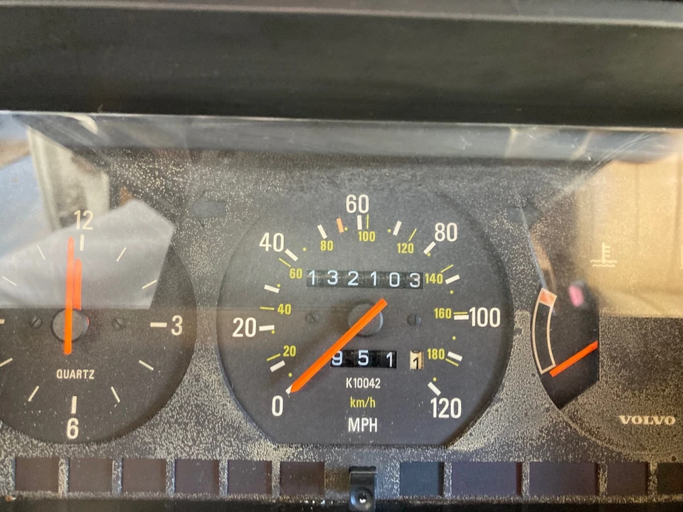 1991 Volvo 200 Series - Image 8 of 19