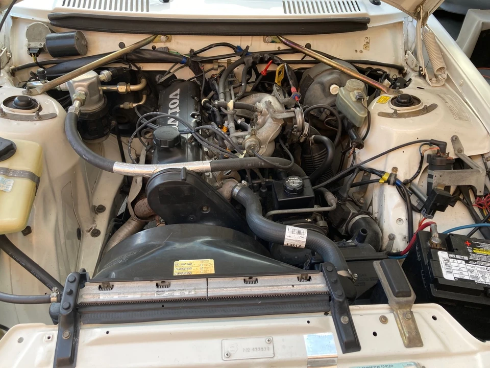 1991 Volvo 200 Series - Image 16 of 19
