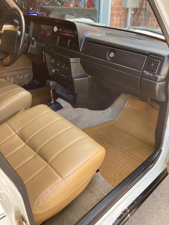 1991 Volvo 200 Series - Image 11 of 19