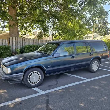 1991 Volvo 740 GL Wagon 4D