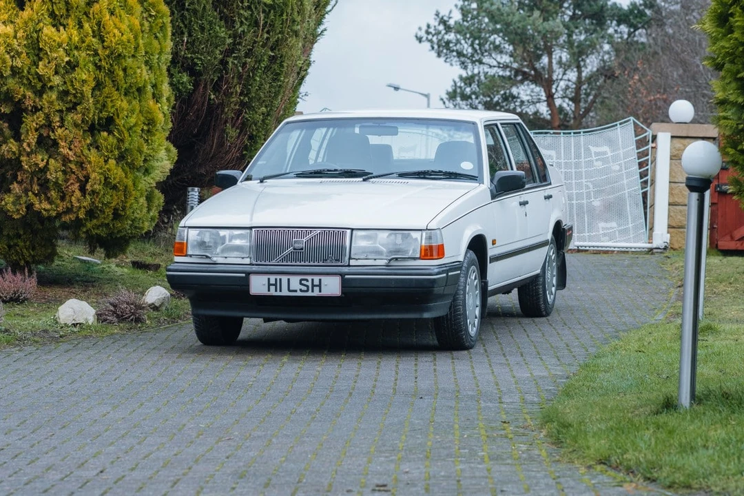 1991 Volvo 940 - Image 11 of 30