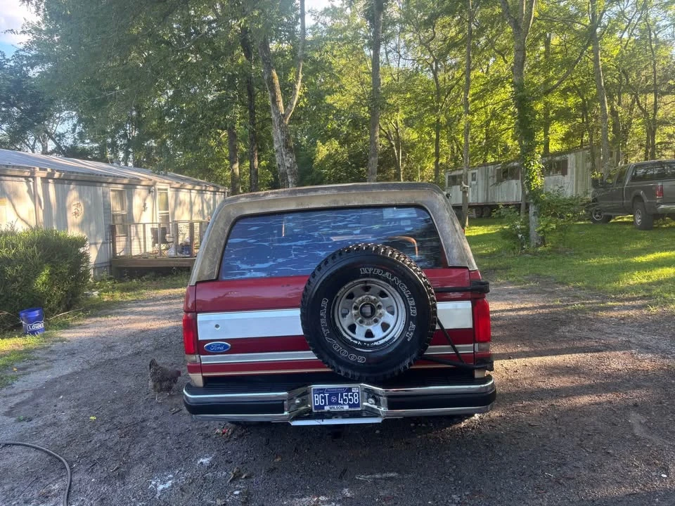 1991 Ford Bronco 4th Gen - Image 2 of 9