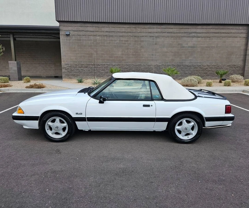 1991 Ford Mustang 3rd Gen - Image 2 of 18