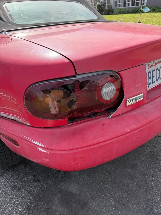 1991 Mazda NA MX-5 Miata - Image 5 of 9