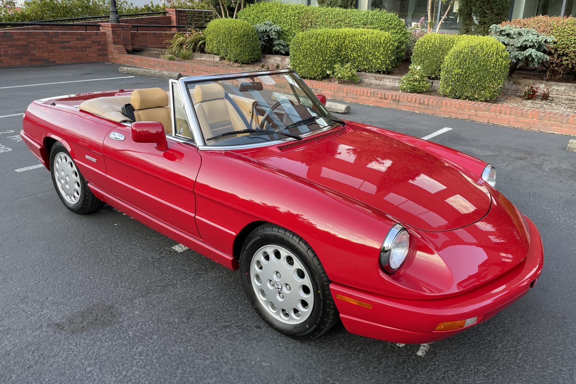 1991 Alfa Romeo Spider Veloce