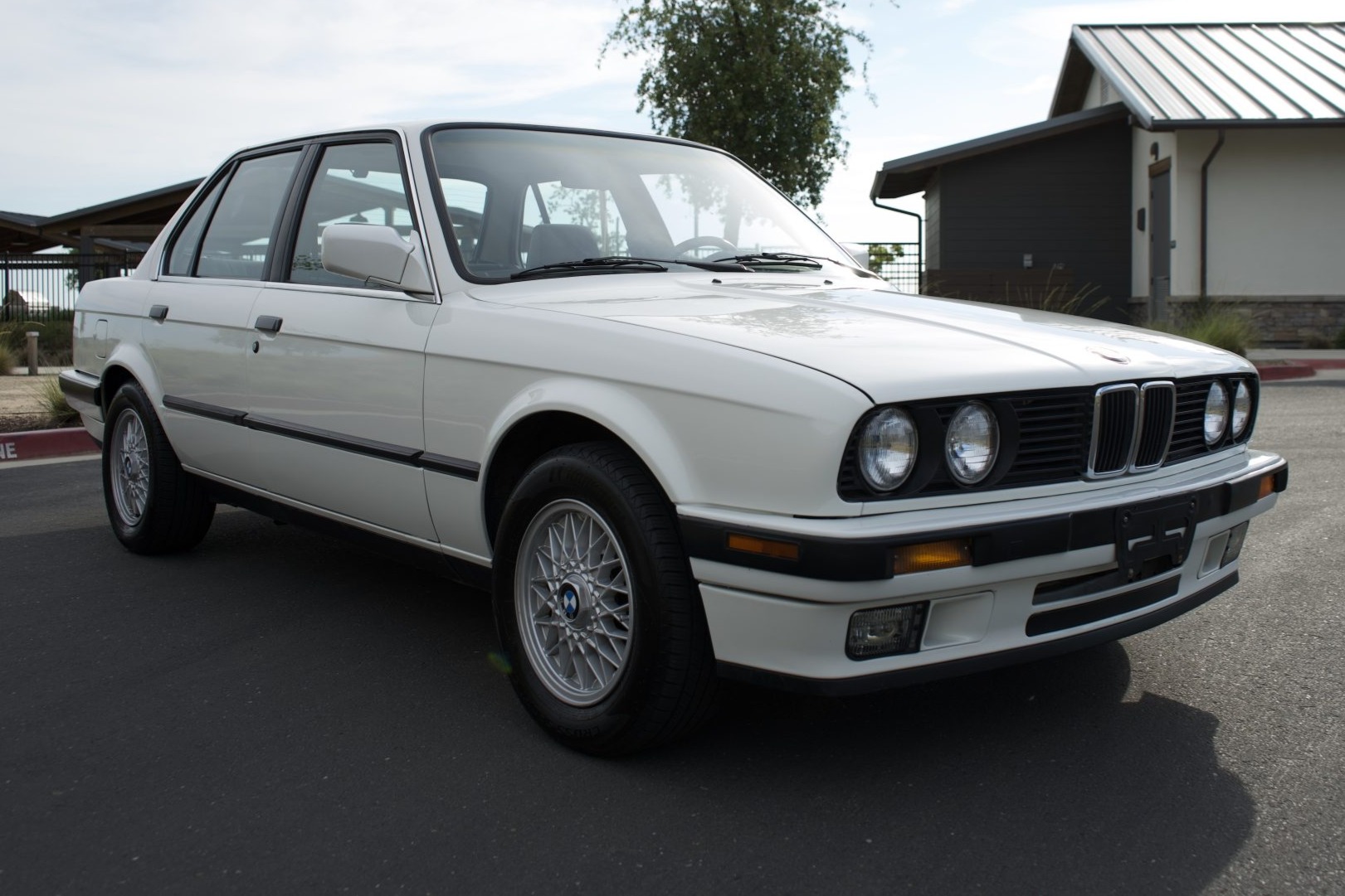 1991 BMW 318i Sedan 5-Speed
