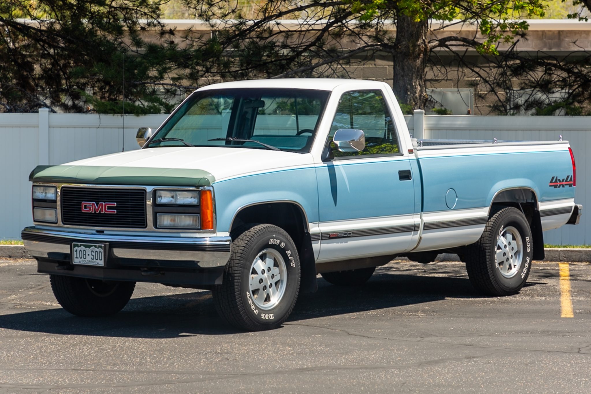 1990 GMC Sierra K1500 SLE 4WD 5-Speed