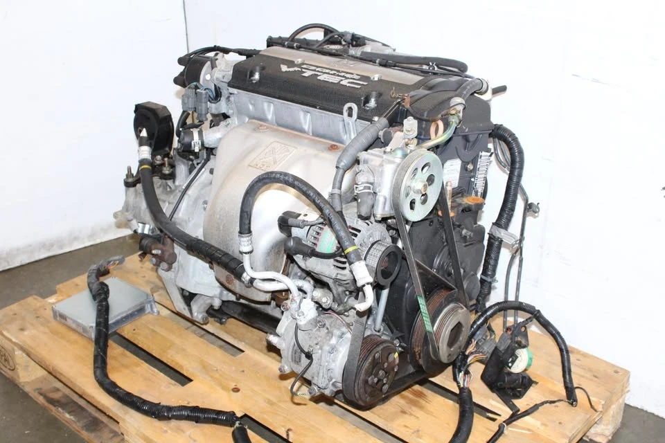 1992 Parts & Memorabilia Engines - Image 2 of 8