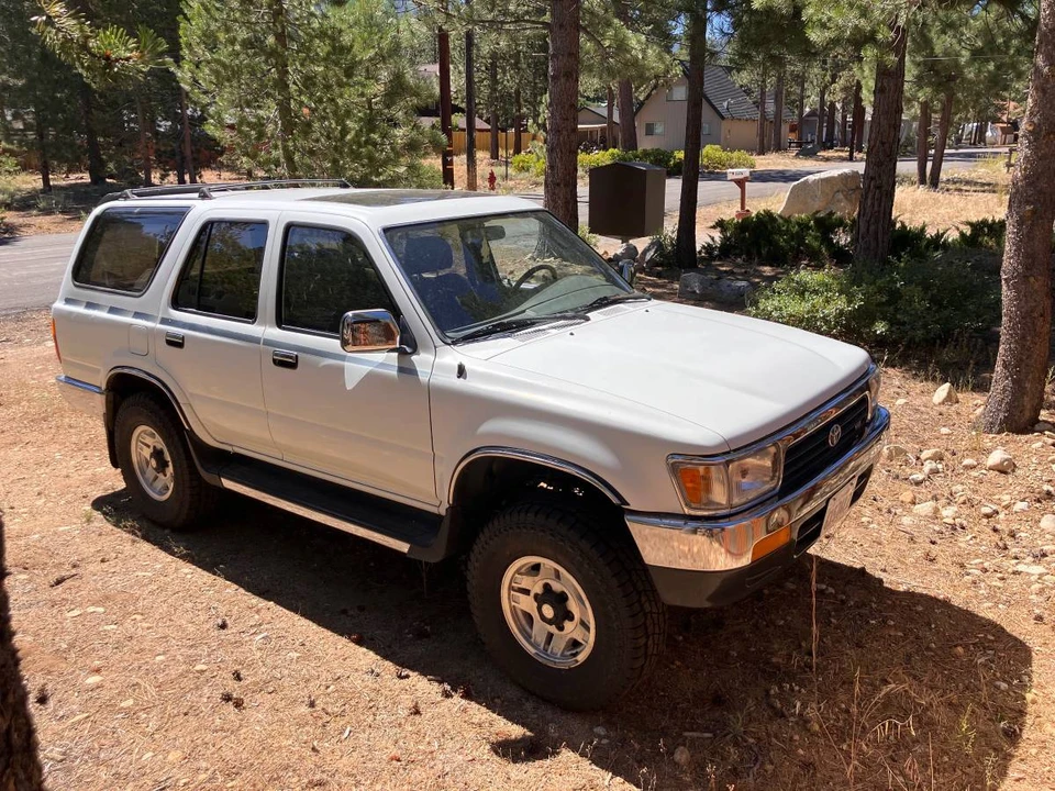 1992 Toyota 4Runner 2nd Gen - Image 4 of 13