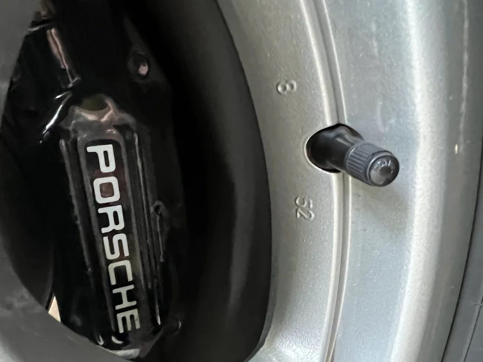 1992 Porsche 964 Carrera - Image 2 of 31
