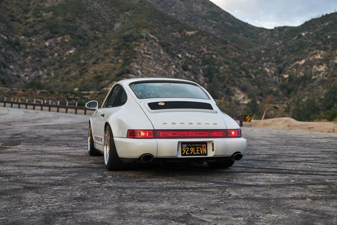 1992 Porsche 964 Carrera - Image 16 of 31