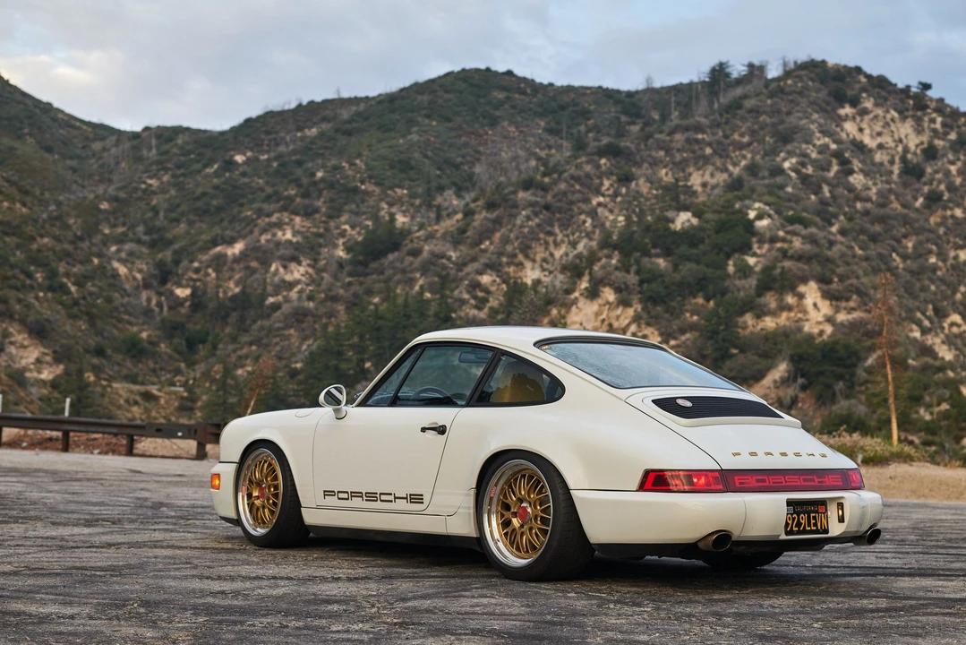 1992 Porsche 964 Carrera - Image 13 of 31