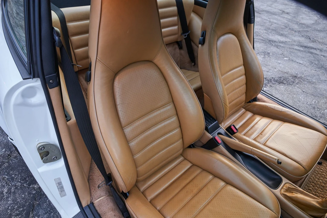 1992 Porsche 964 Carrera - Image 10 of 31