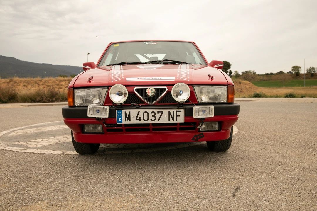 1992 Alfa Romeo 75/Milano - Image 3 of 31