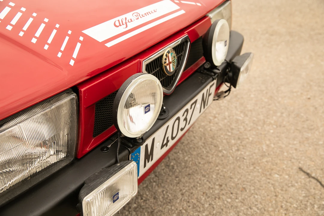 1992 Alfa Romeo 75/Milano - Image 30 of 31