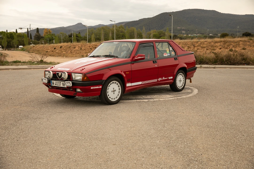 1992 Alfa Romeo 75/Milano - Image 4 of 31