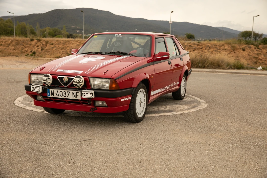 1992 Alfa Romeo 75/Milano - Image 10 of 31
