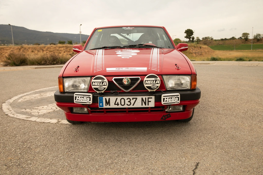 1992 Alfa Romeo 75/Milano - Image 9 of 31