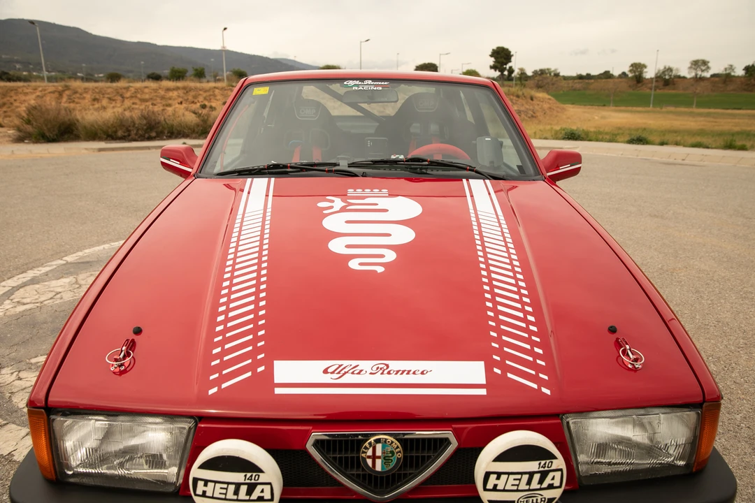 1992 Alfa Romeo 75/Milano - Image 24 of 31