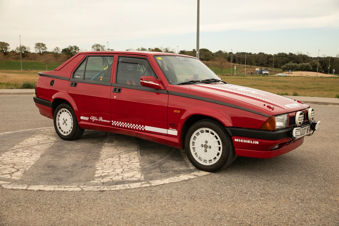 1992 Alfa Romeo 75/Milano - Image 15 of 31