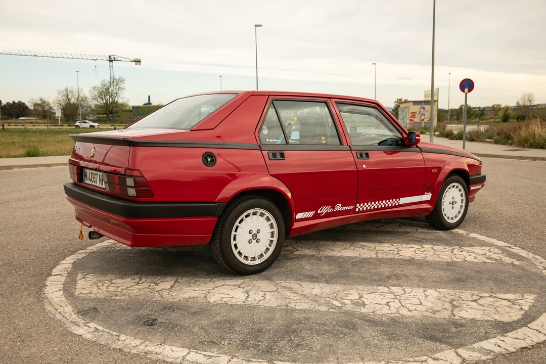 1992 Alfa Romeo 75/Milano - Image 14 of 31