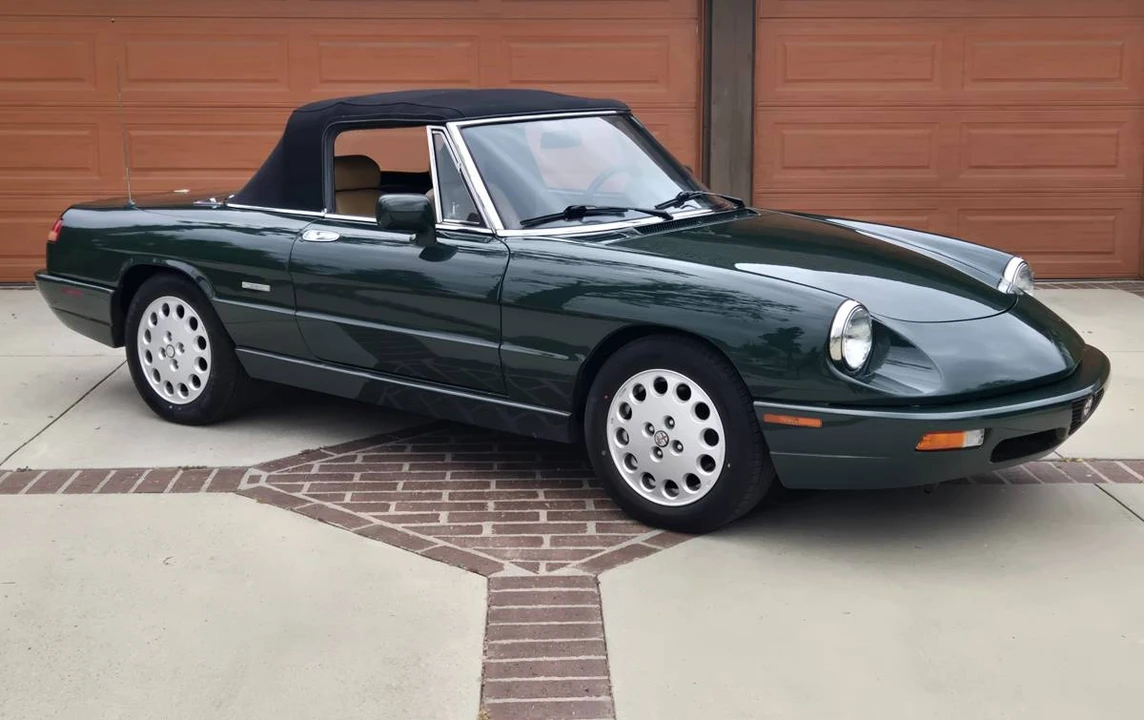 1992 Alfa Romeo Series 4 - Image 2 of 24