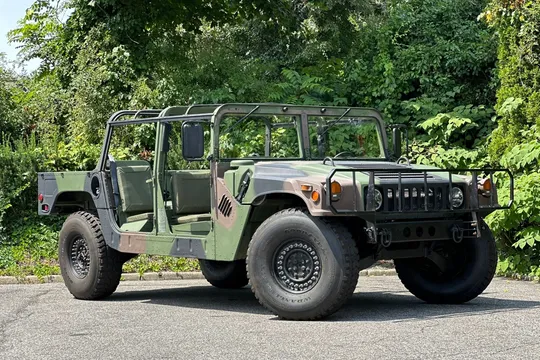 1992 AM General HMMWV M998