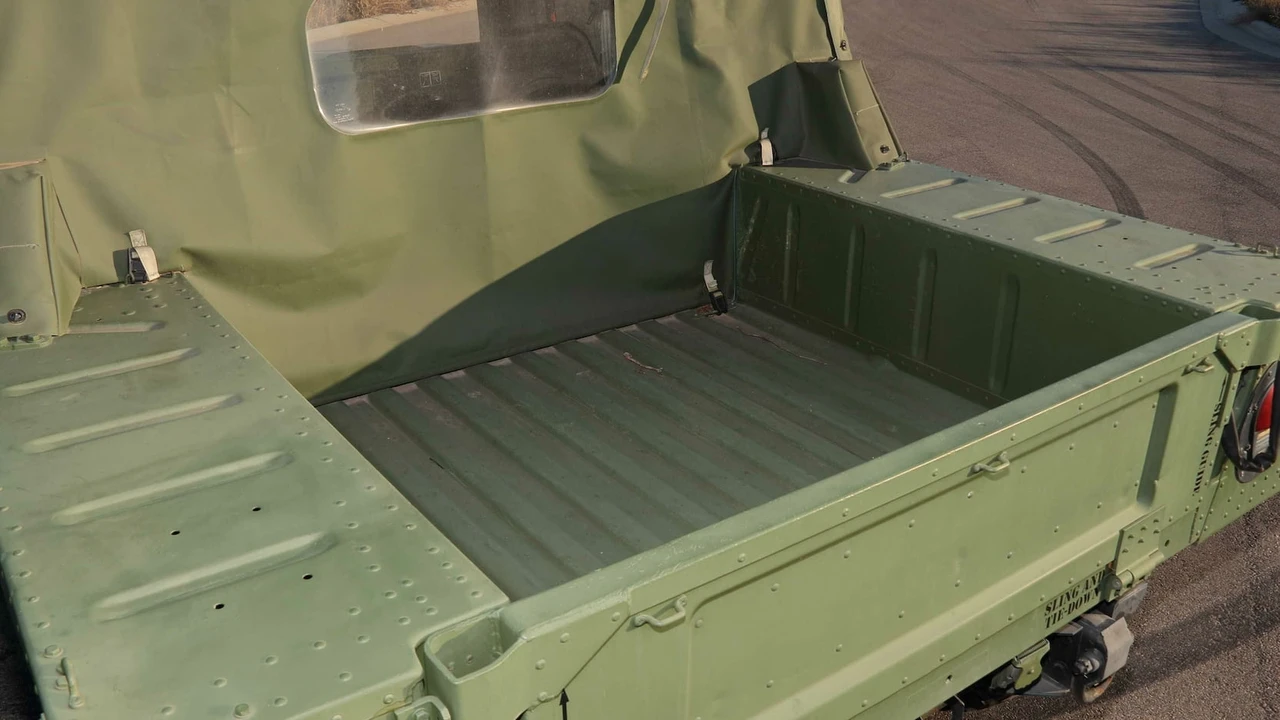 1992 AM General Hummer - Image 10 of 16