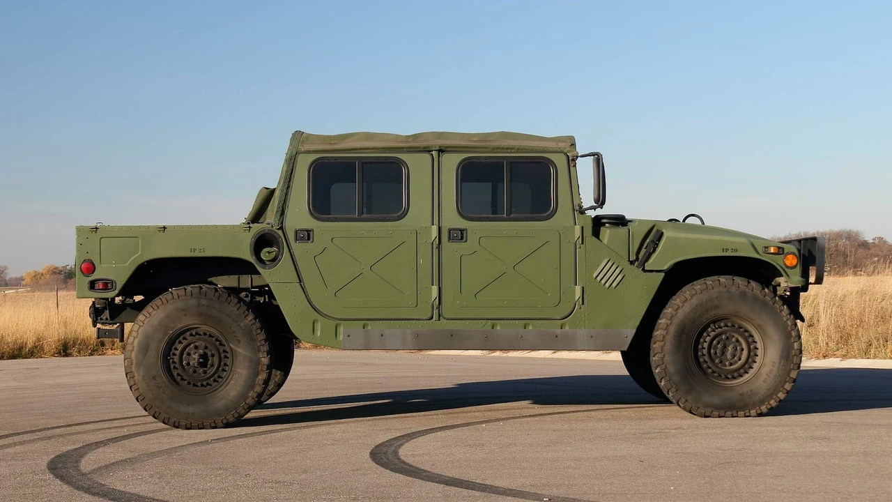 1992 AM General Hummer - Image 2 of 16