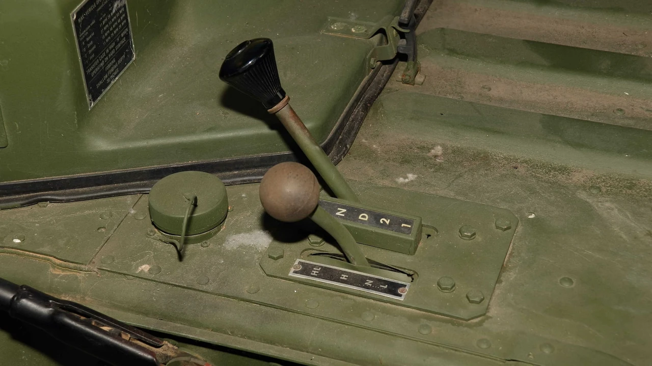 1992 AM General Hummer - Image 9 of 16
