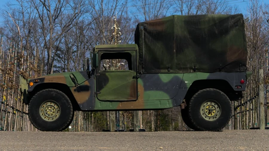1992 AM General Hummer - Image 2 of 12