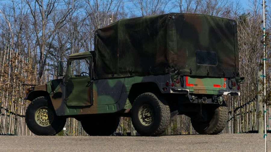 1992 AM General Hummer - Image 3 of 12