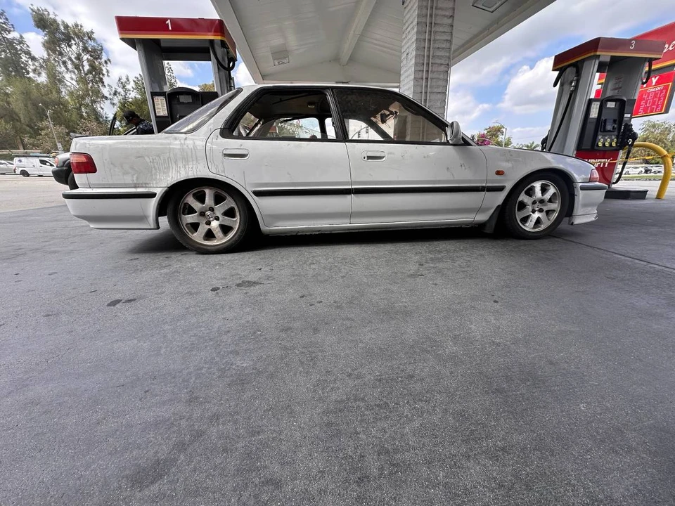 1992 Acura Integra 2nd Gen - Image 2 of 15