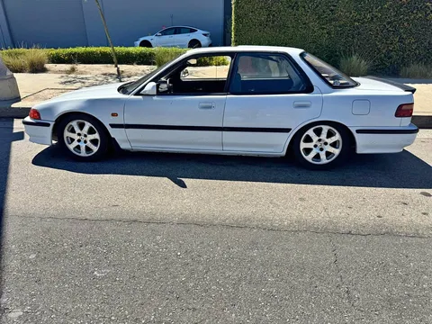 1992 Acura Integra GS Sedan 4D