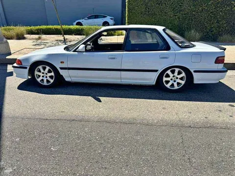 1992 Acura Integra GS Sedan 4D