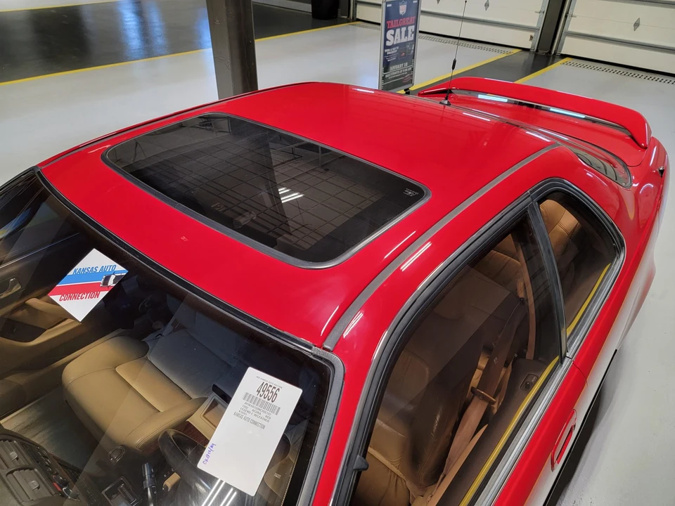 1992 Acura Legend 2nd Gen - Image 12 of 31