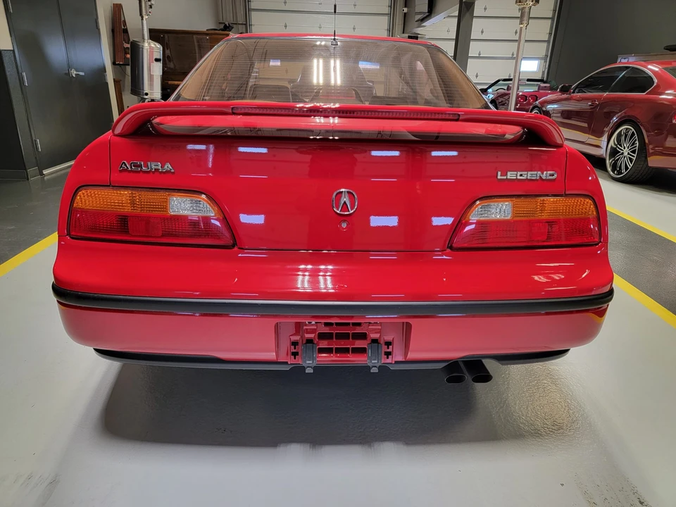 1992 Acura Legend 2nd Gen - Image 9 of 31