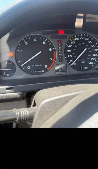 1992 Acura Legend 2nd Gen - Image 10 of 15