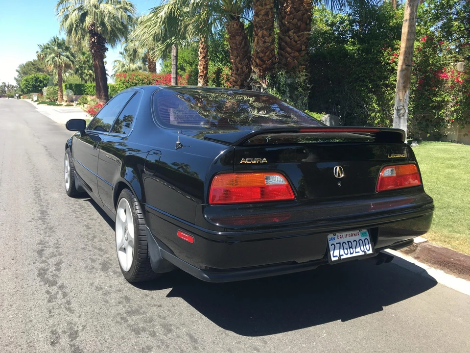 1992 Acura Legend 2nd Gen - Image 17 of 31