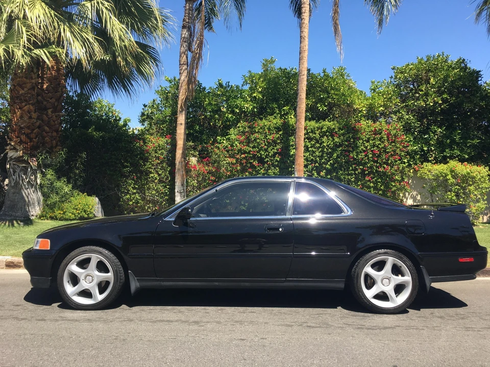 1992 Acura Legend 2nd Gen - Image 8 of 31