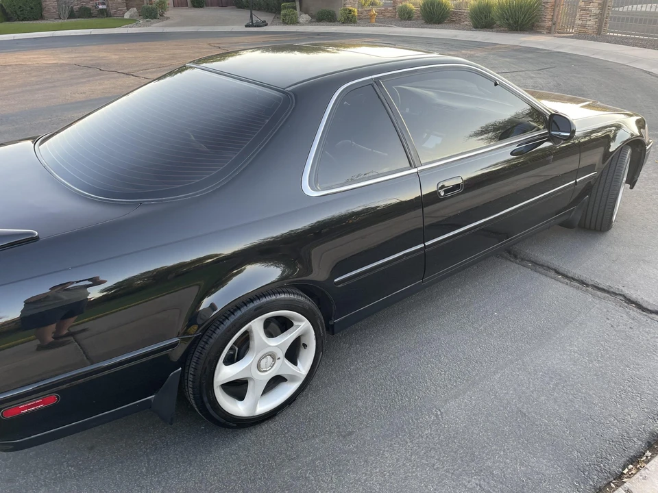 1992 Acura Legend 2nd Gen - Image 11 of 31