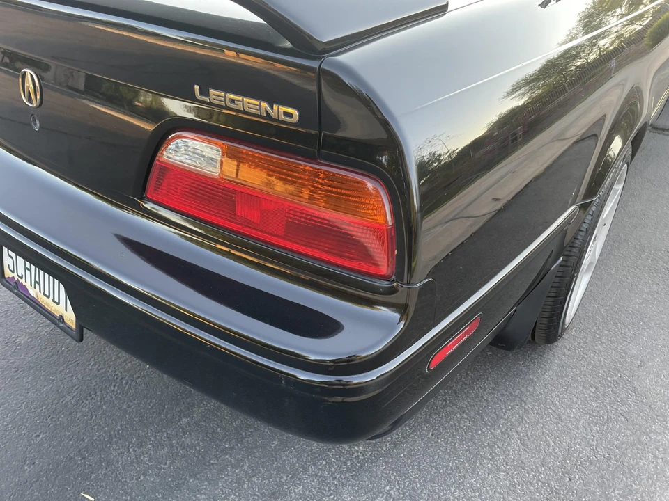 1992 Acura Legend 2nd Gen - Image 24 of 31