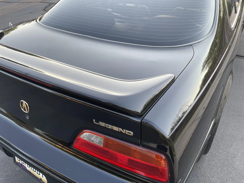 1992 Acura Legend 2nd Gen - Image 25 of 31