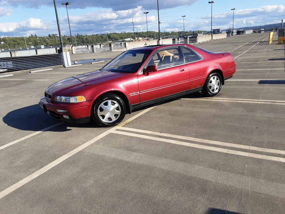 1992 Acura Legend 2nd Gen - Image 8 of 31