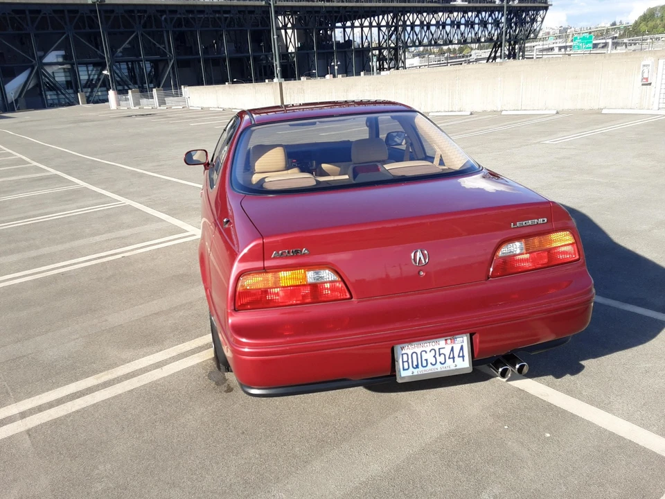 1992 Acura Legend 2nd Gen - Image 19 of 31
