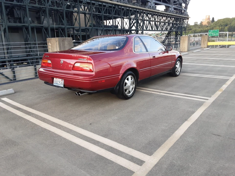 1992 Acura Legend 2nd Gen - Image 28 of 31