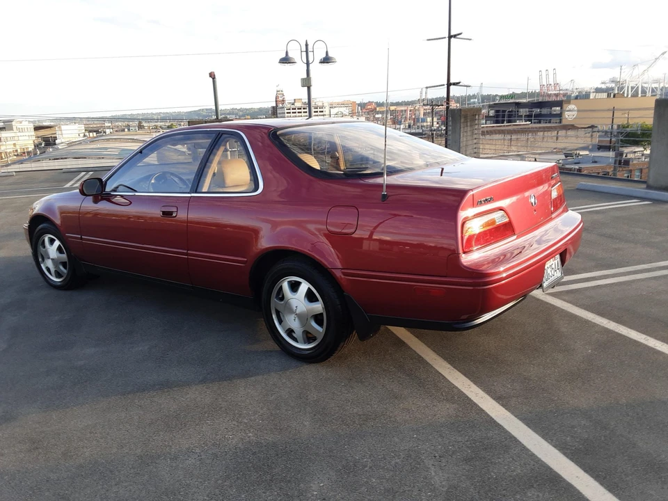 1992 Acura Legend 2nd Gen - Image 15 of 31